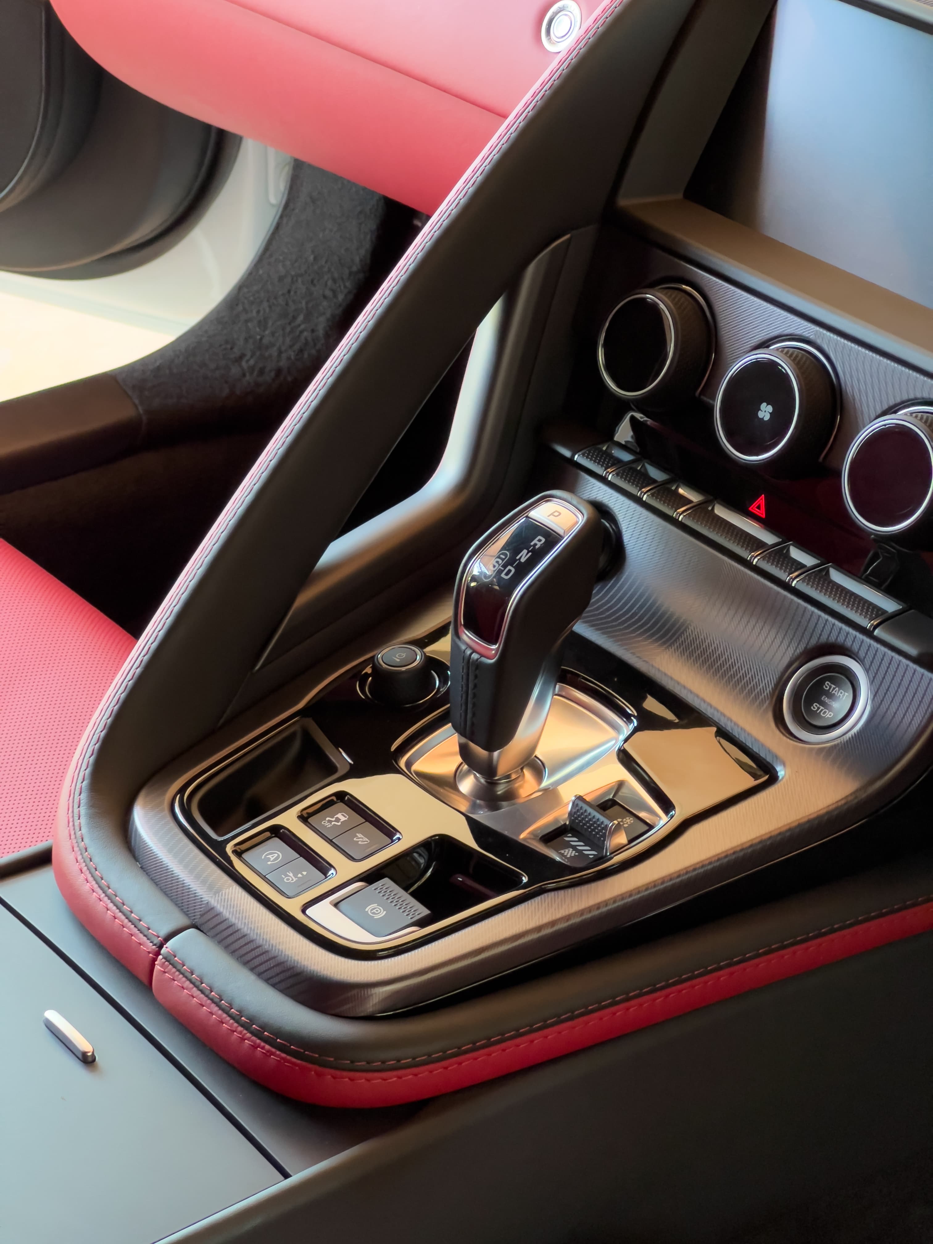 New Jaguar F-Type 2.0L