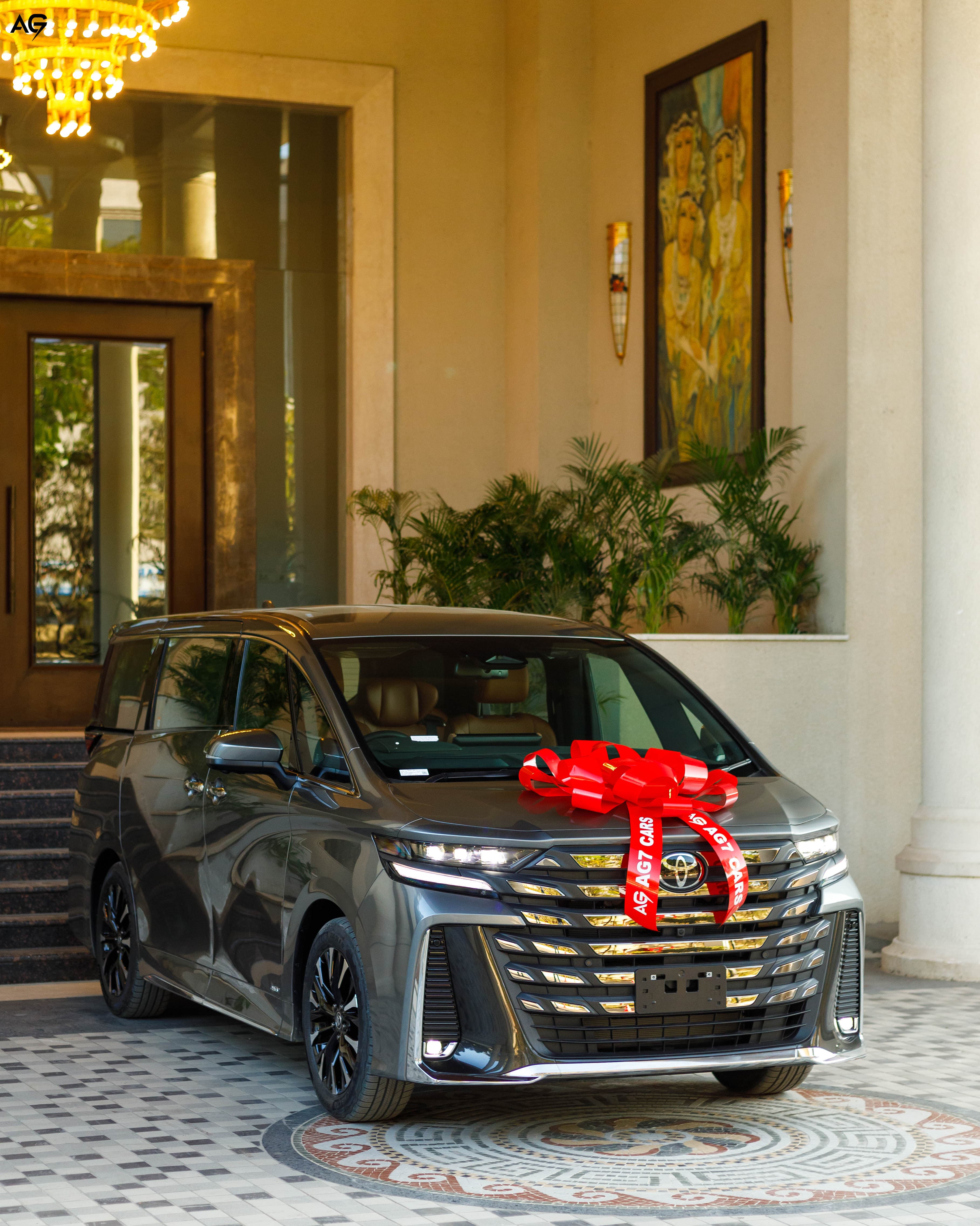 Toyota Vellfire VIP Executive Lounge